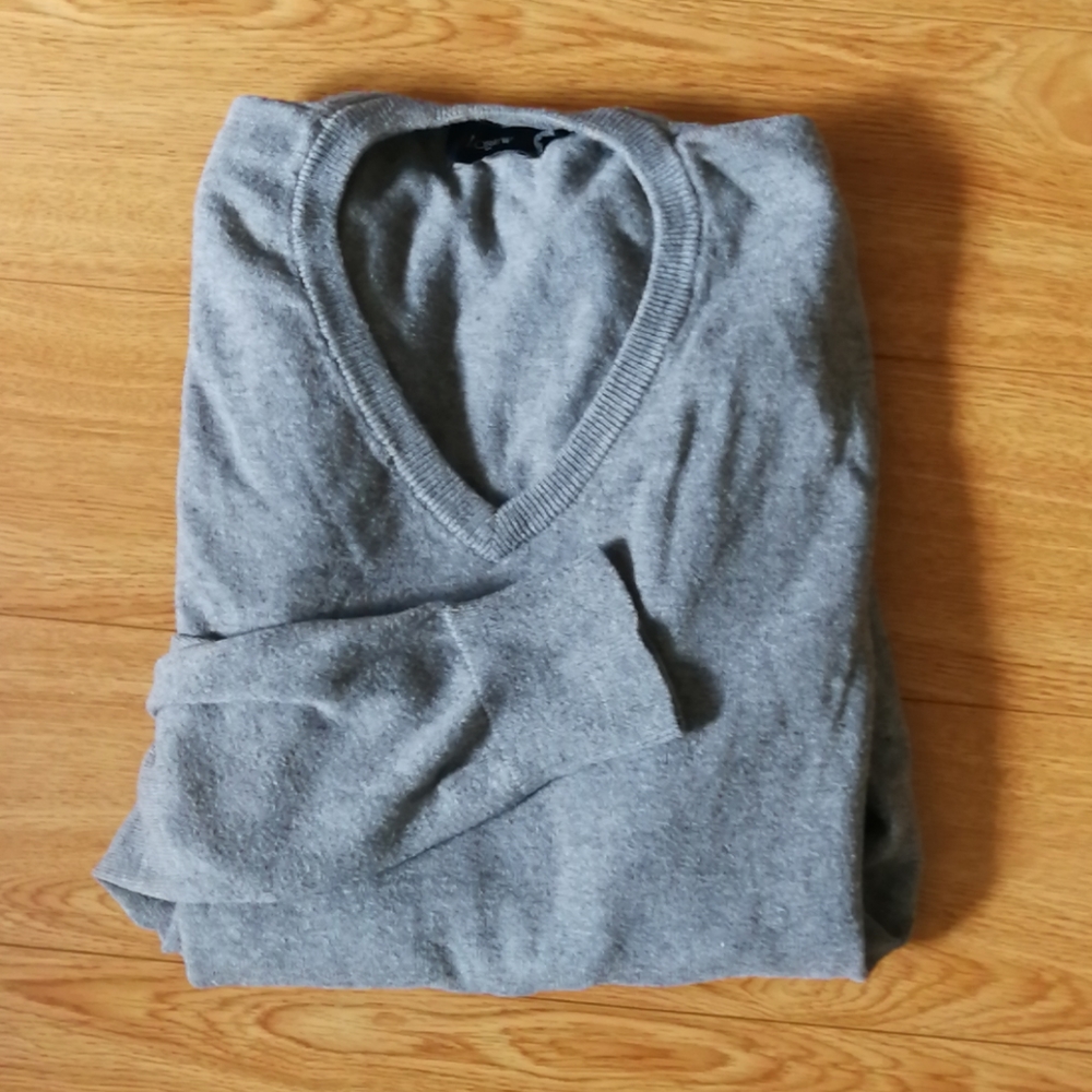 COPY - Grey v-neck sweater J. Crew